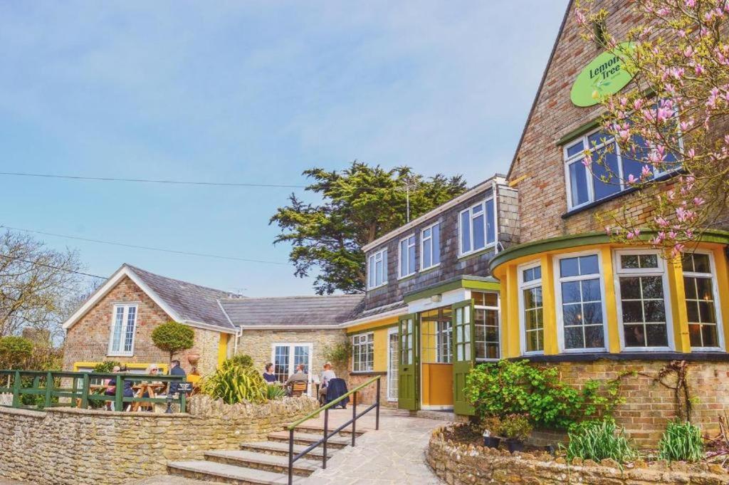 Lemon Tree Rooms - Newly Refurbished Coastal Stay Swyre Kültér fotó