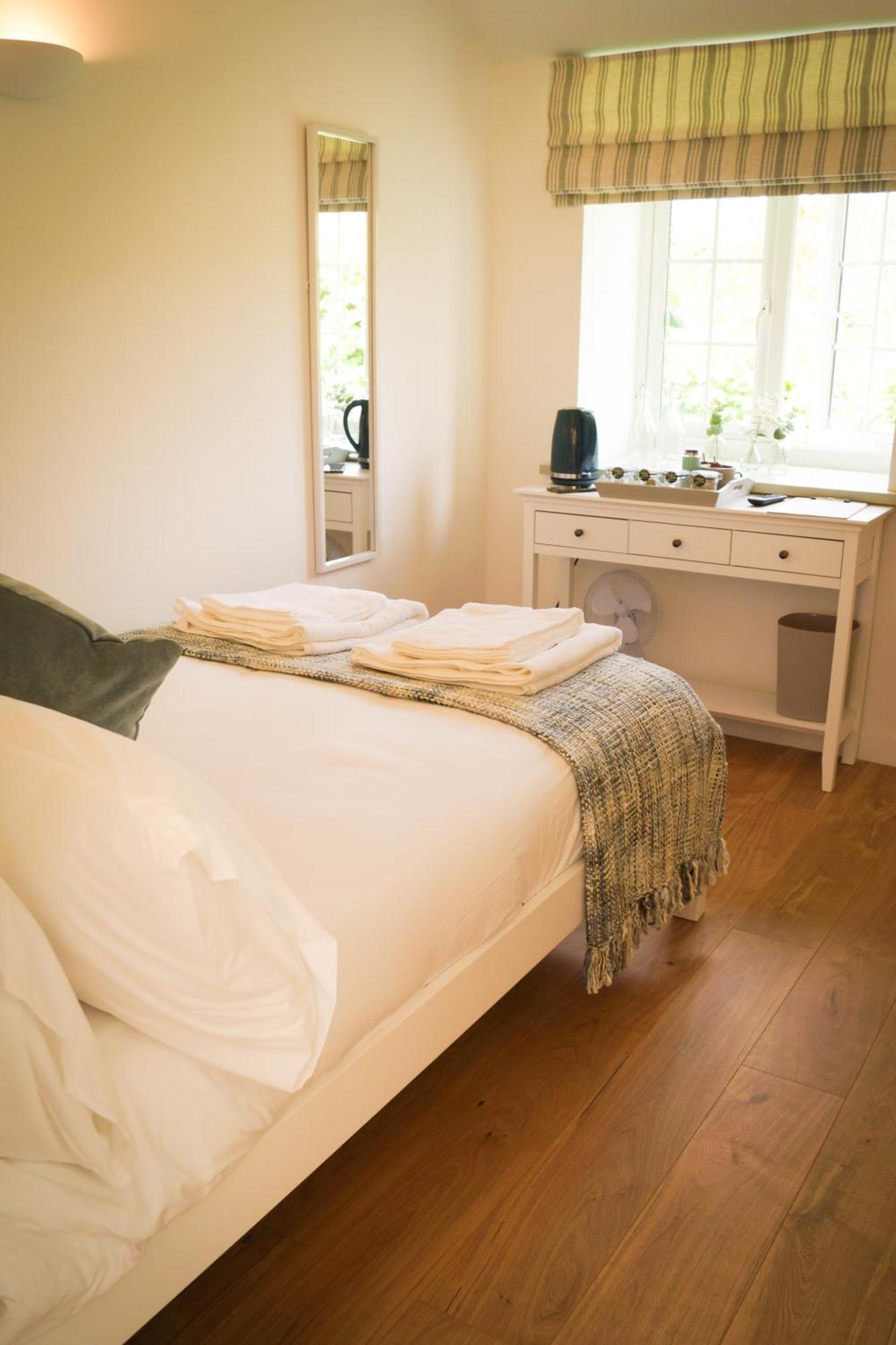 Lemon Tree Rooms - Newly Refurbished Coastal Stay Swyre Kültér fotó