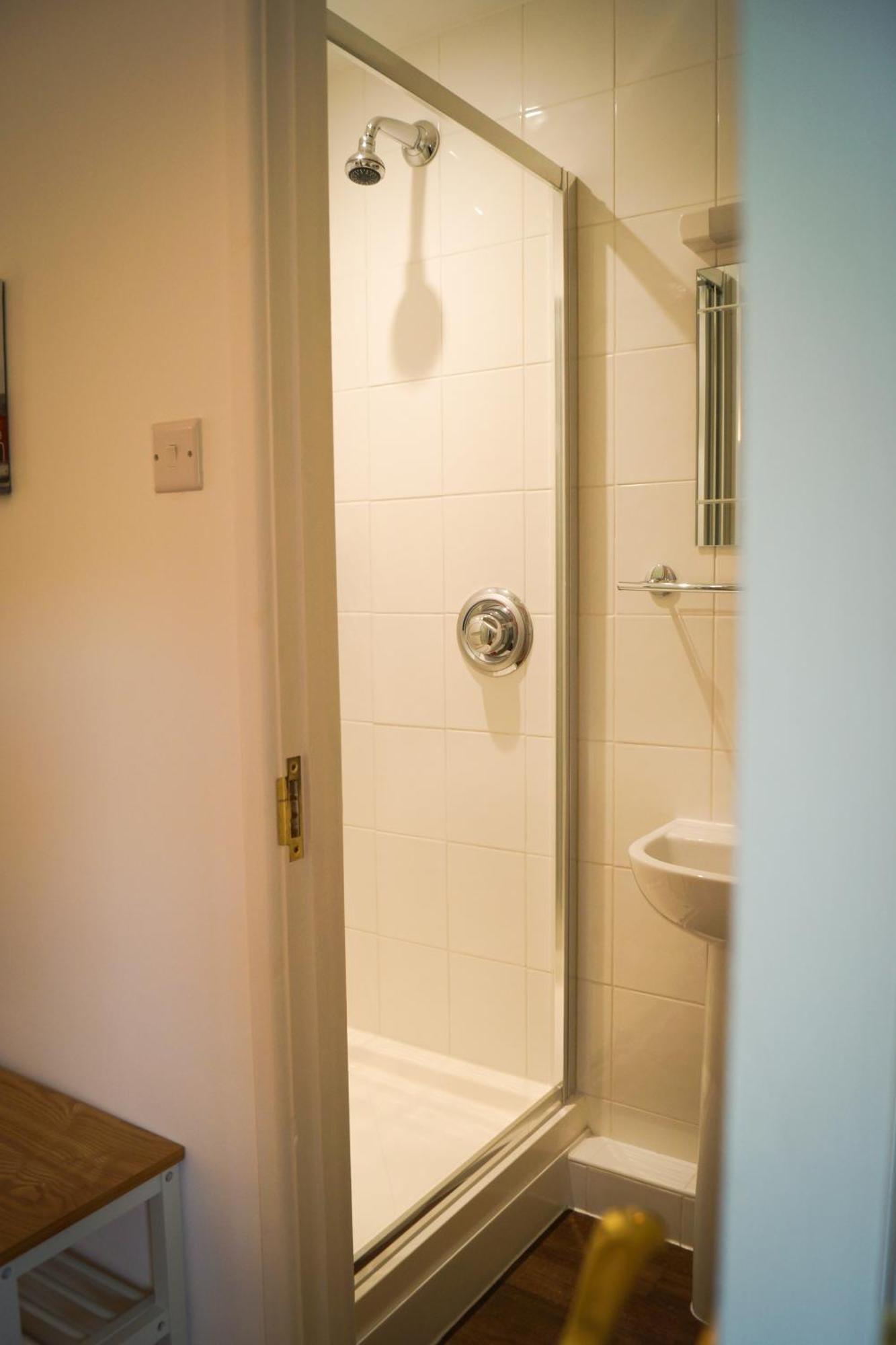 Lemon Tree Rooms - Newly Refurbished Coastal Stay Swyre Kültér fotó