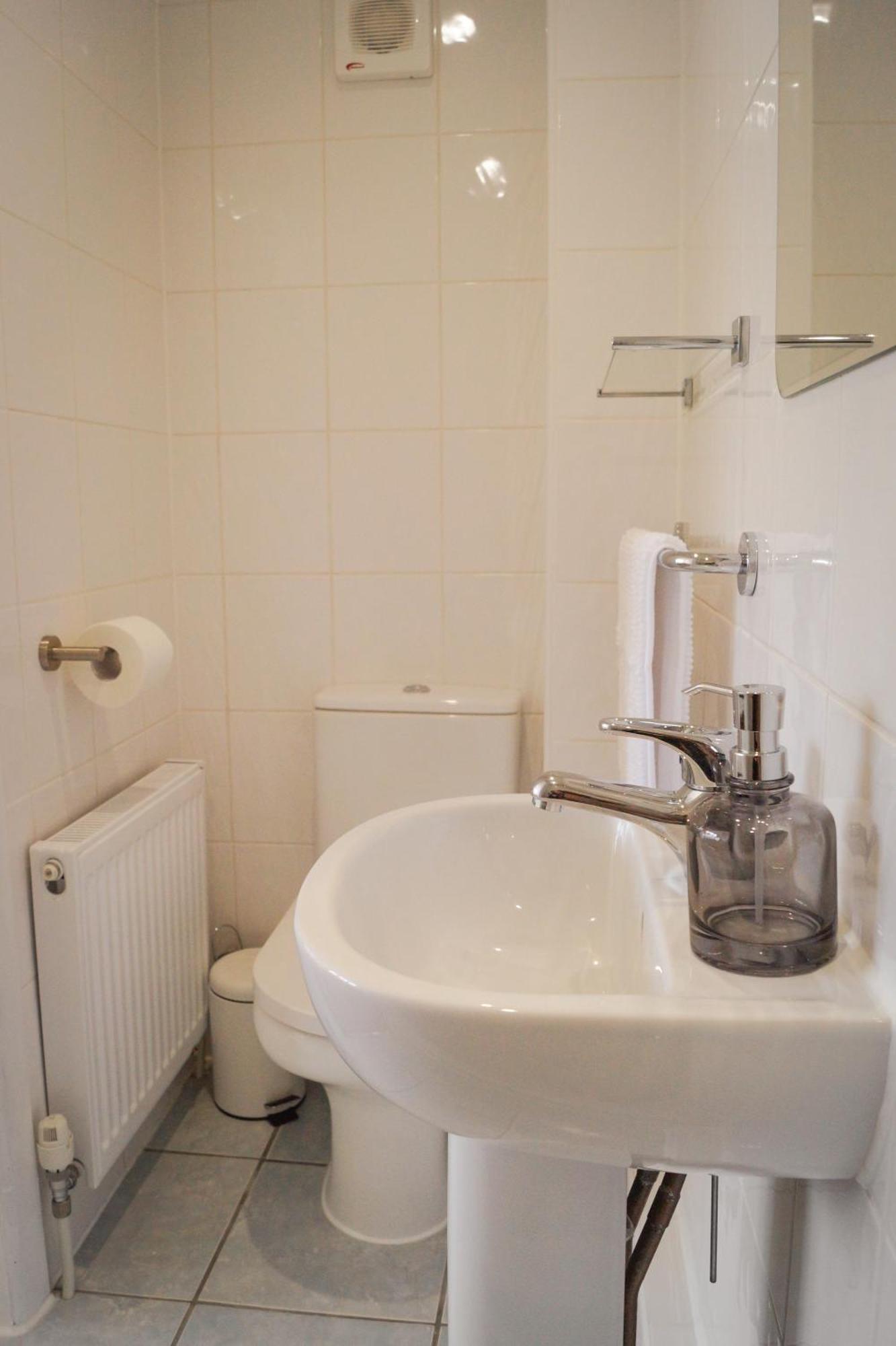 Lemon Tree Rooms - Newly Refurbished Coastal Stay Swyre Kültér fotó