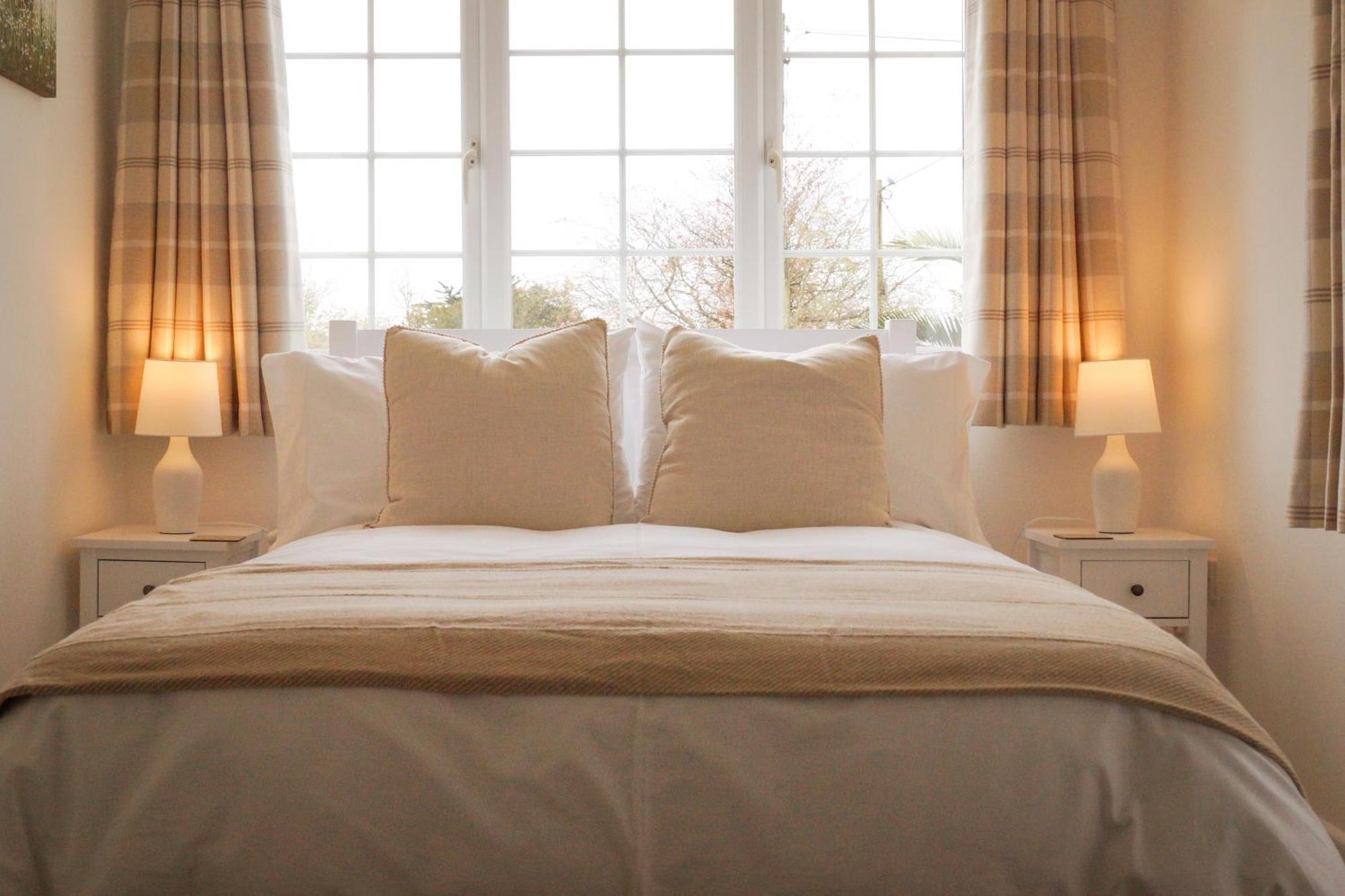Lemon Tree Rooms - Newly Refurbished Coastal Stay Swyre Kültér fotó