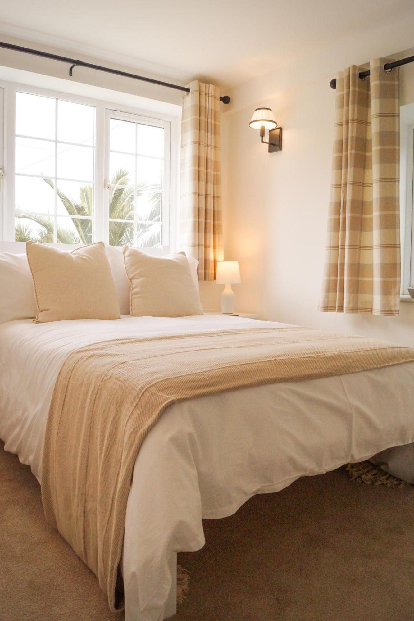 Lemon Tree Rooms - Newly Refurbished Coastal Stay Swyre Kültér fotó